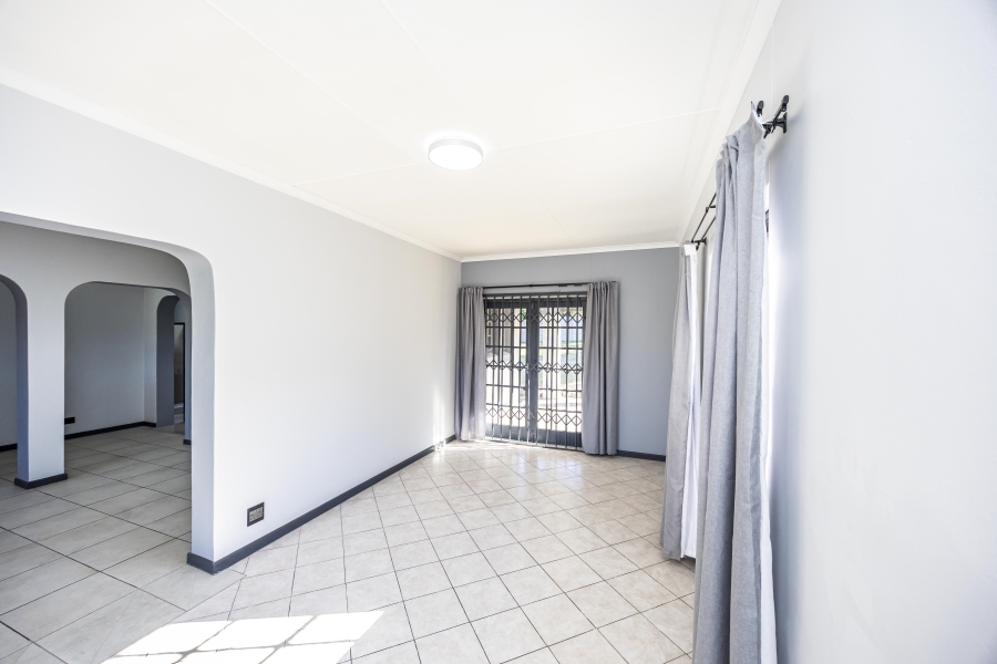 To Let 3 Bedroom Property for Rent in Beacon Bay Eastern Cape